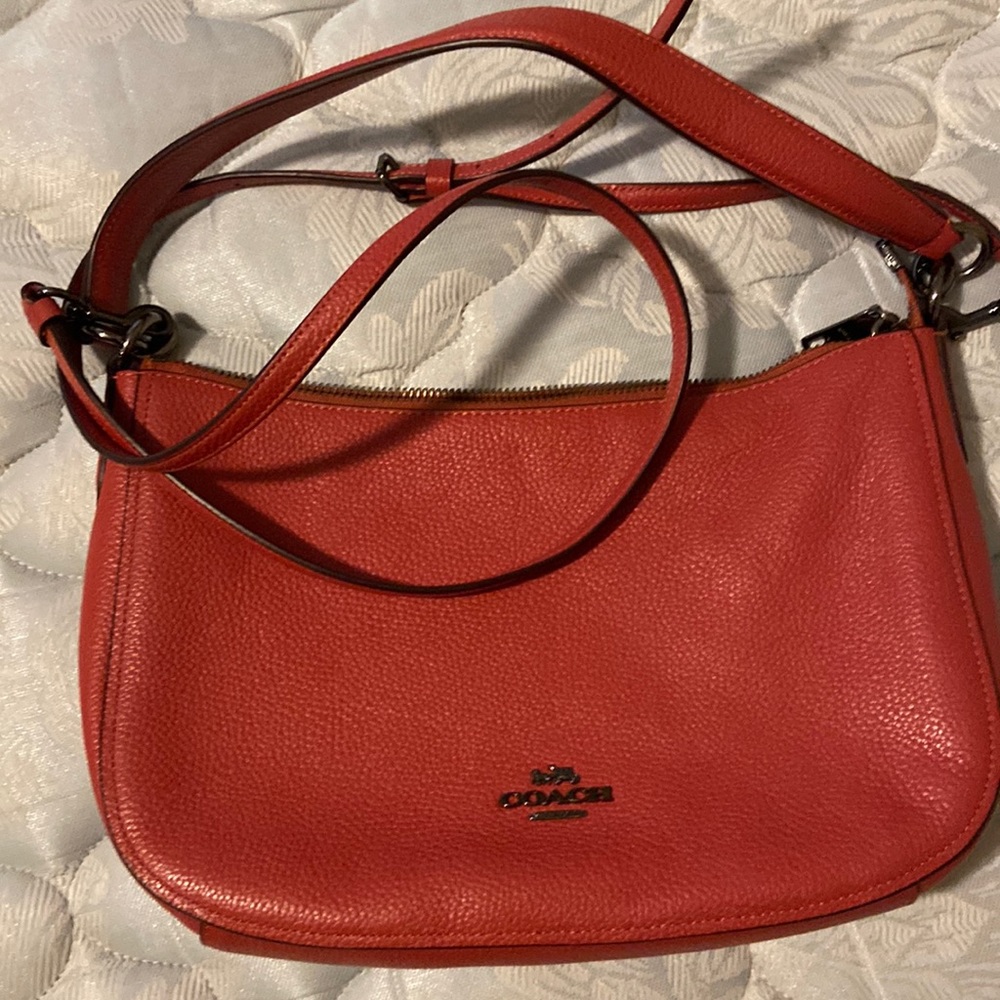 Crossbody handbag